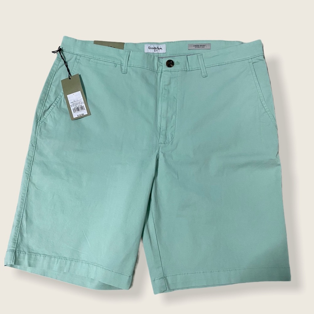 Goodfellow & Co. Green Flat Shorts Size 36